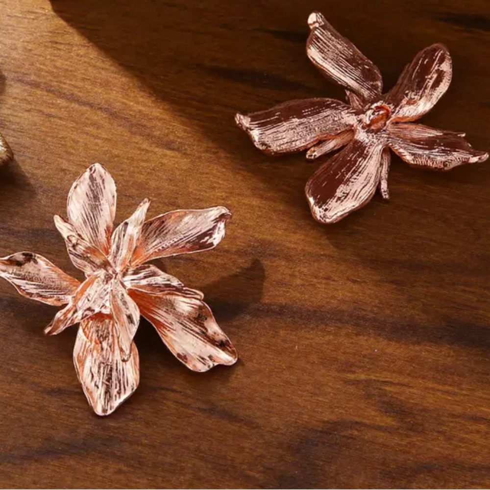 New Zara Gold Double Ginkgo Leaf Earring bold statement